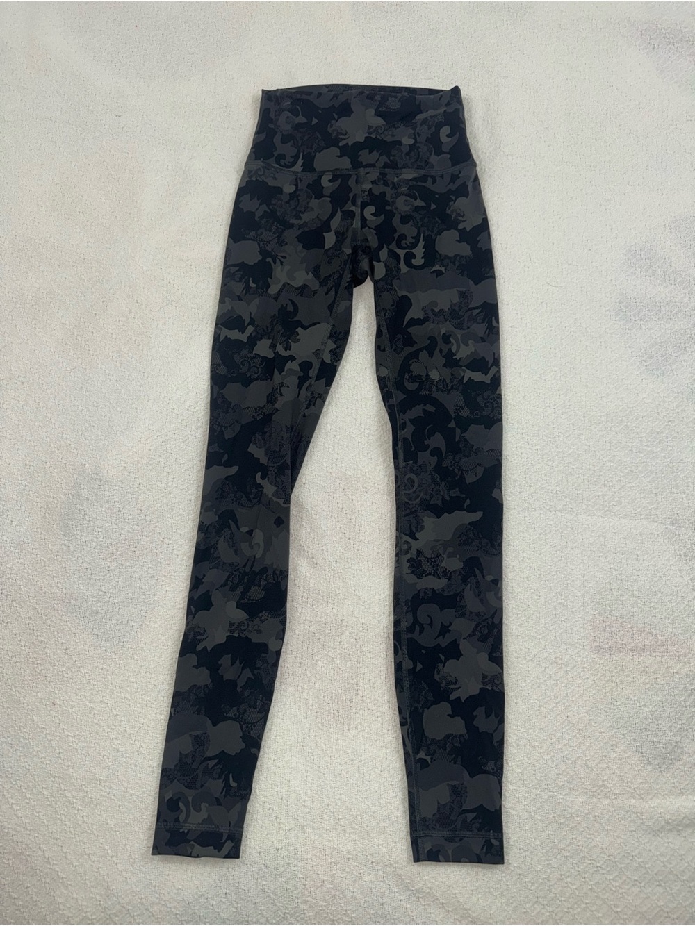Lululemon Wunder Train High-Rise Tight 28"